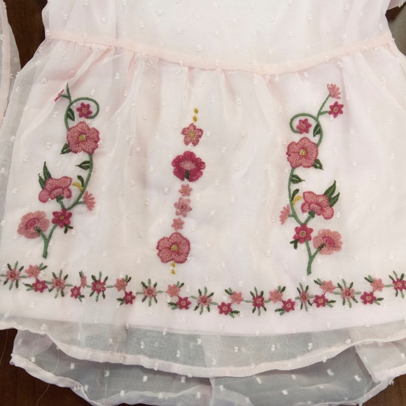 NWT Really pretty shirt girls size M w/embroidery - Picture 3 of 6